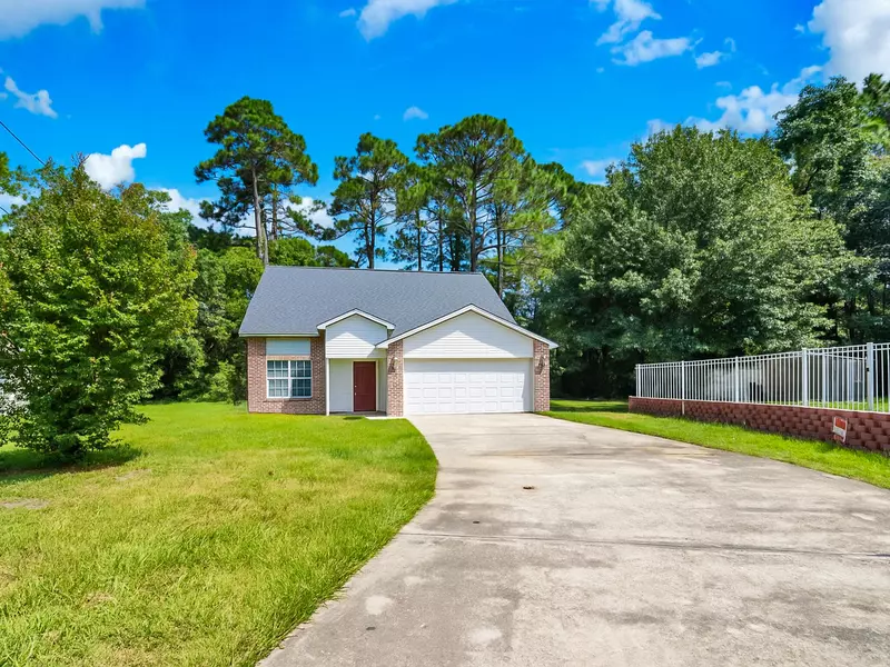 1061 Quail Hollow Drive, Mary Esther, FL 32569