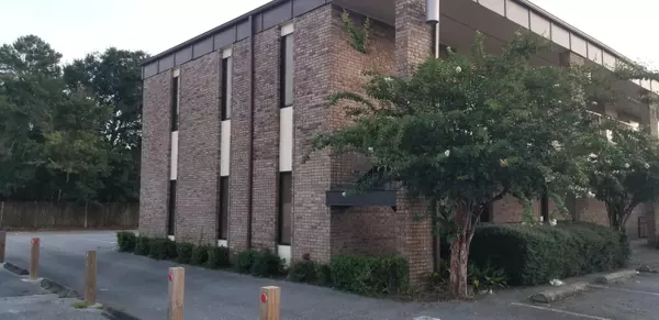 Fort Walton Beach, FL 32548,428 Mary Esther Cutoff #C