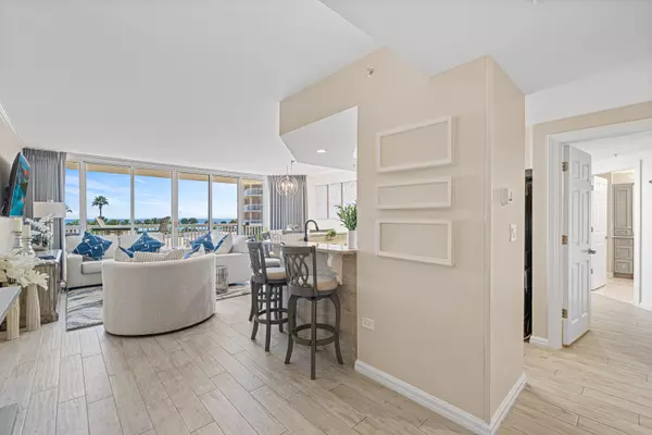 Destin, FL 32541,15300 Emerald Coast Parkway  #306