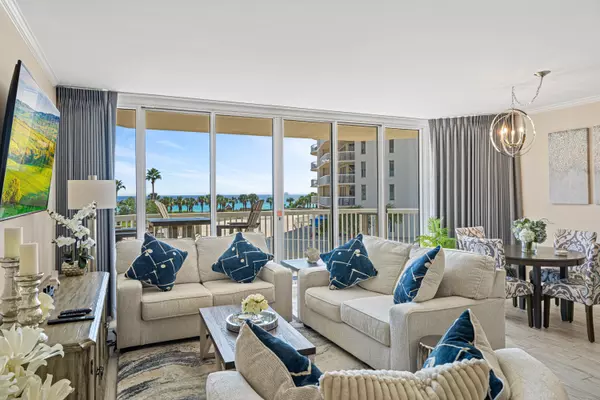 Destin, FL 32541,15300 Emerald Coast Parkway  #306