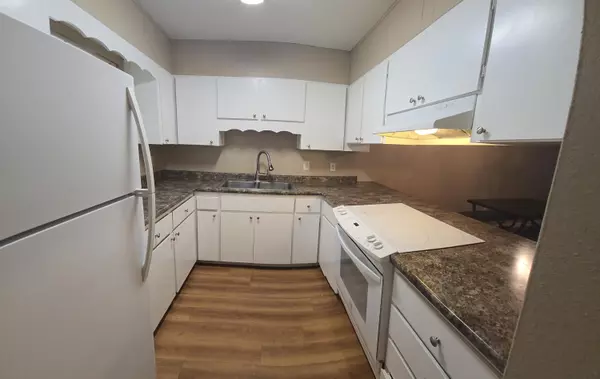 Shalimar, FL 32579,17 7th Street  #2