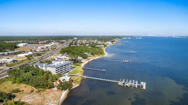 Navarre, FL 32566,8747 Navarre Parkway Parkway  #506