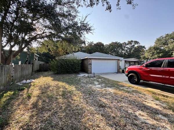 202 Paschel Avenue, Mary Esther, FL 32569