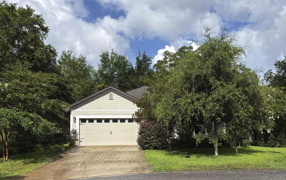 43 Hollyn Court, Freeport, FL 32439