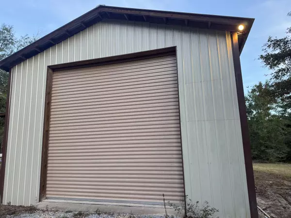 Ponce De Leon, FL 32455,3896 Mckinnon Bridge Road