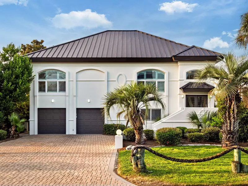615 Magnolia Drive, Destin, FL 32541