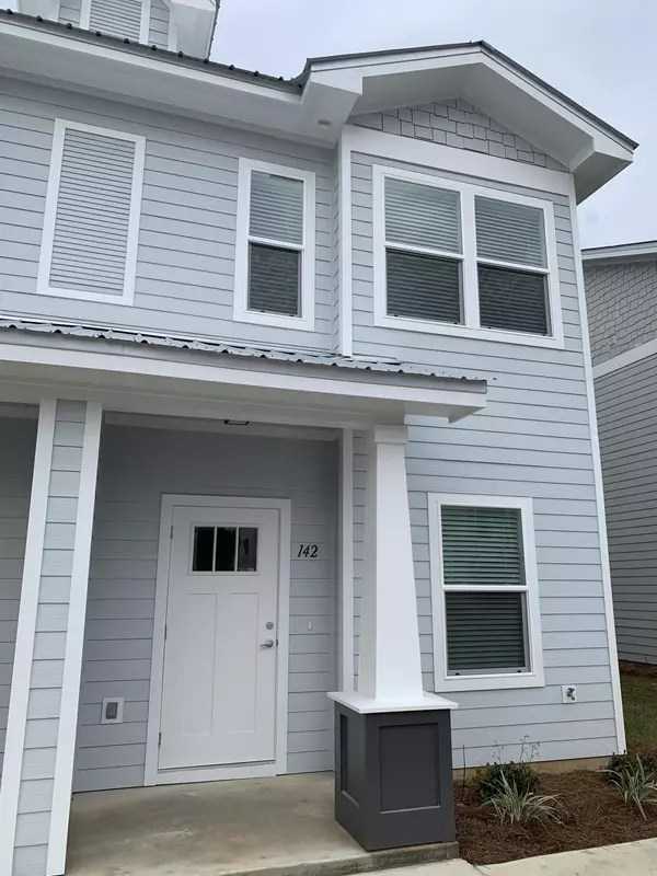 142 N Sand Palm Road, Freeport, FL 32439