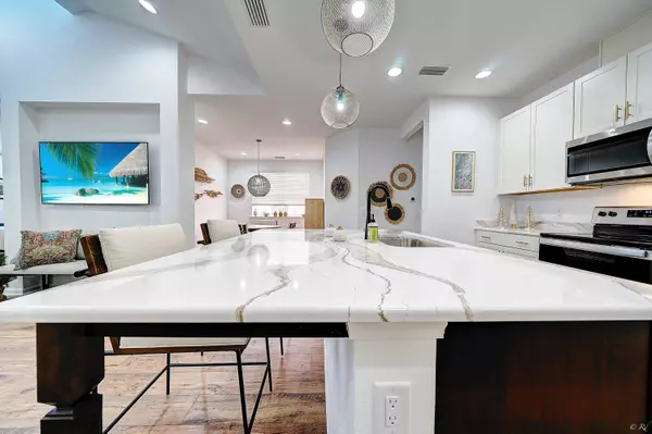 Panama City Beach, FL 32413,8980 Coral Reef Way