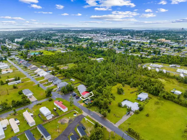 Panama City, FL 32404,209 N Kimbrel Avenue