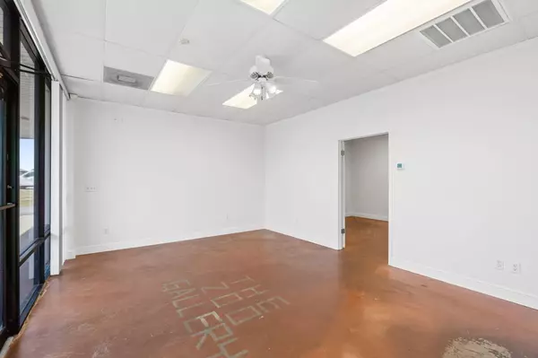 Destin, FL 32541,1209 Airport Road  #1