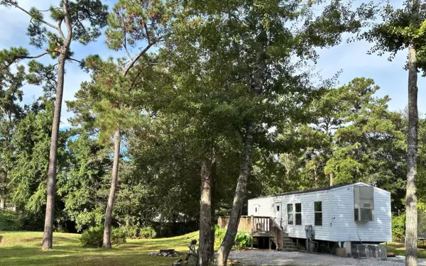 Freeport, FL 32439,80 Palmetto Avenue