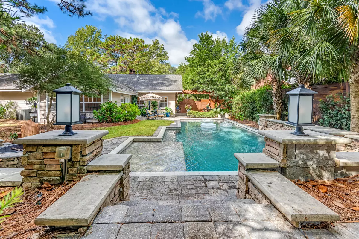 Shalimar, FL 32579,28 Longwood Drive