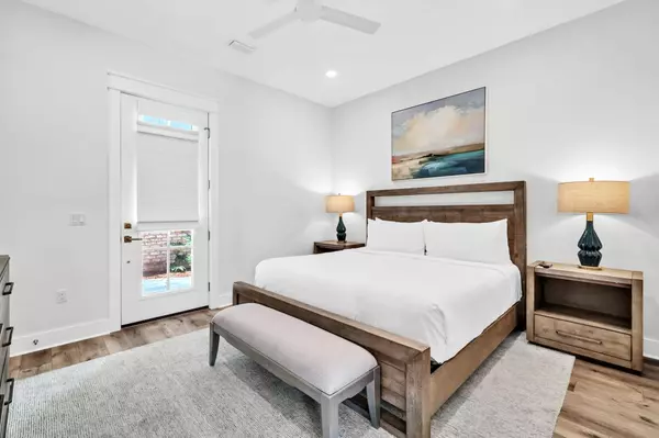 Destin, FL 32541,413 Henderson Cottage Way