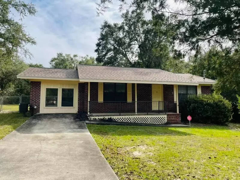 1776 Juniper Lake Road, Defuniak Springs, FL 32433