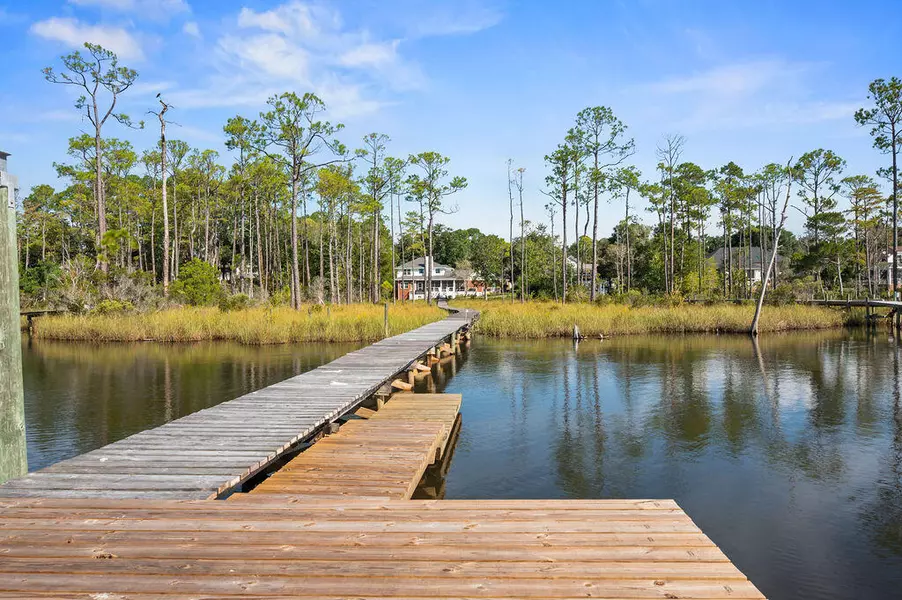 4495 Woodbridge Road, Niceville, FL 32578