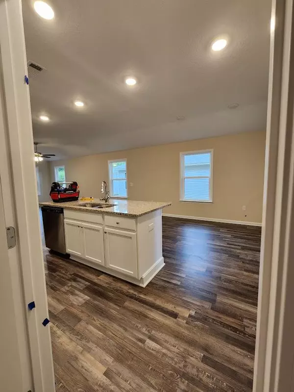 Defuniak Springs, FL 32435,119 Loftin Street