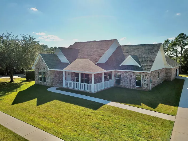 335 E Club House Drive, Freeport, FL 32439