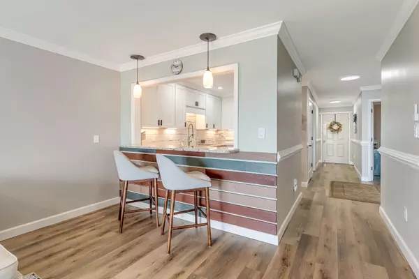 Mary Esther, FL 32569,1695 Highway 98  #302