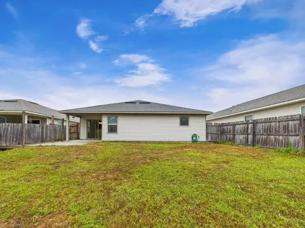 Navarre, FL 32566,8473 ISLAND Drive Drive