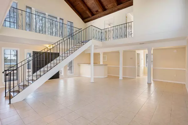 Defuniak Springs, FL 32433,770 Lakeview Drive