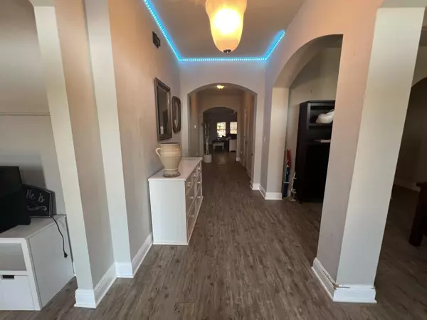 Crestview, FL 32539,414 Chickadee Street