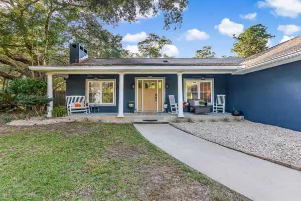 Niceville, FL 32578,201 Bahia Vista Drive