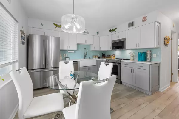 Navarre, FL 32566,8522 Gulf Boulevard #APT 3