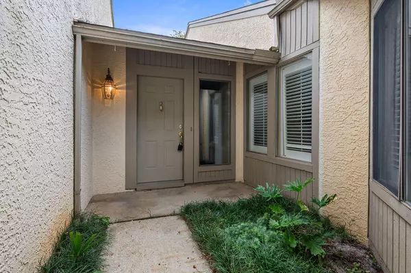 Niceville, FL 32578,700 Bay Drive #1003