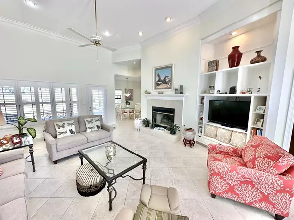 Miramar Beach, FL 32550,1453 E Baytowne Avenue