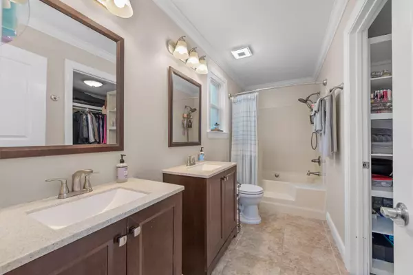 Navarre, FL 32566,2245 Las Vegas Trail