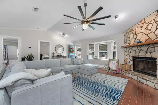 Navarre, FL 32566,2245 Las Vegas Trail