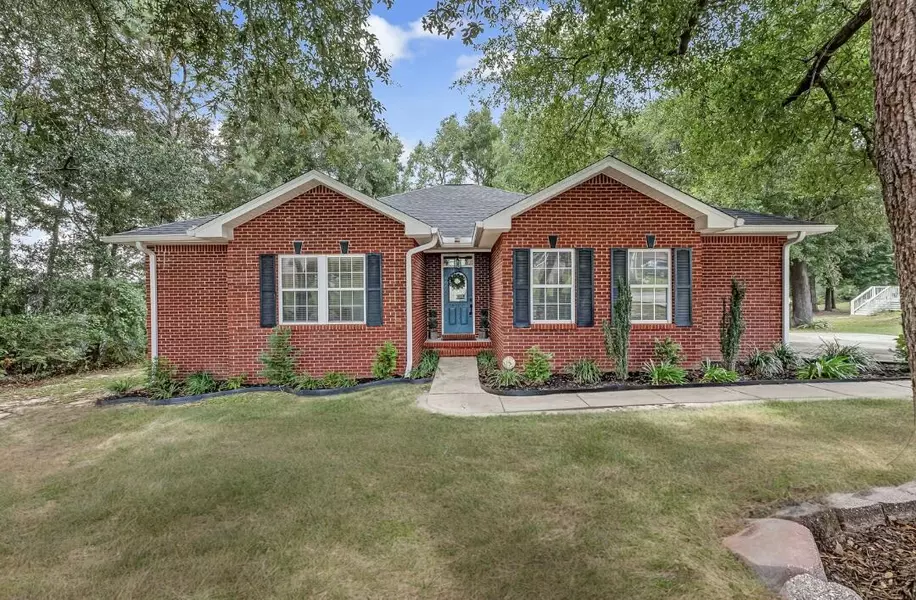 129 Arapaho Trail, Crestview, FL 32536