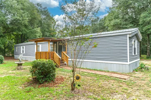 Baker, FL 32531,1108 Country Living Road
