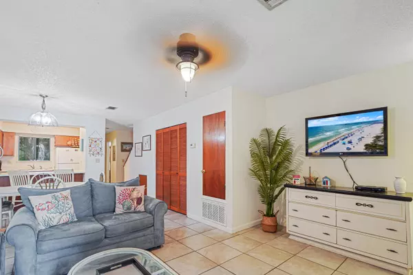 Panama City Beach, FL 32413,17620 Front Beach Road  #4U