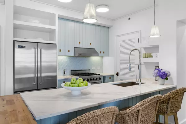 Rosemary Beach, FL 32461,78 N Barrett Square ## 10