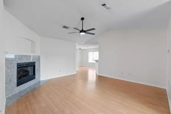 Fort Walton Beach, FL 32547,962 John Wayne Circle