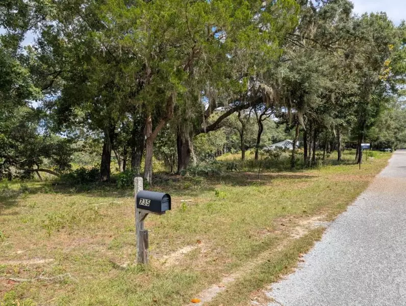 676 Satsuma Road, Niceville, FL 32578