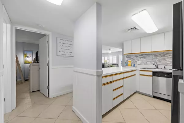 Destin, FL 32541,510 Gulf Shore Drive  #102