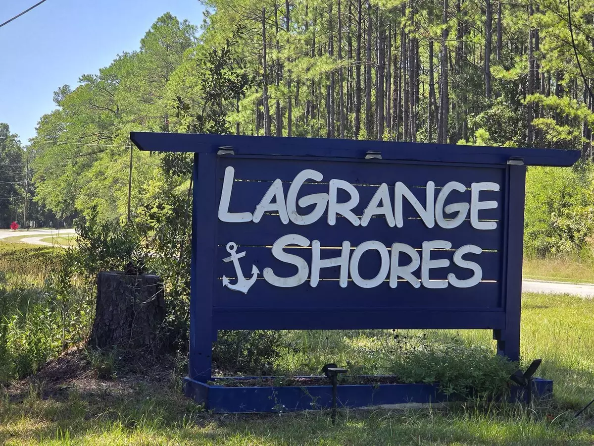 Freeport, FL 32439,C-19 Magnolia Drive