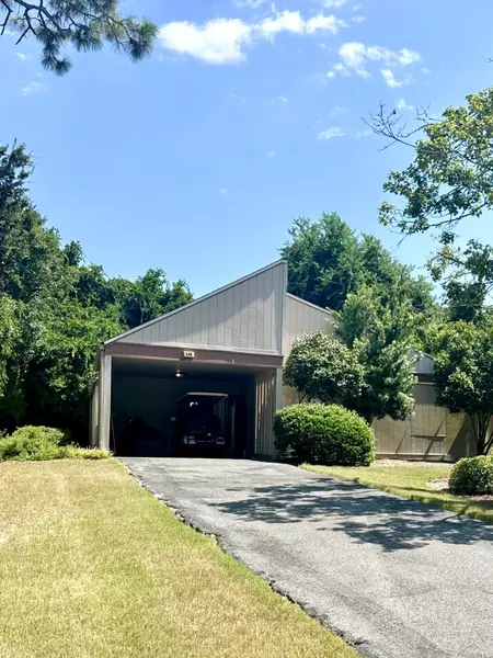 546 Augusta Drive  ## 11704, Miramar Beach, FL 32550