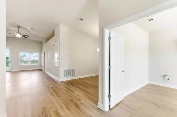 Freeport, FL 32439,49 Cool Breeze Drive