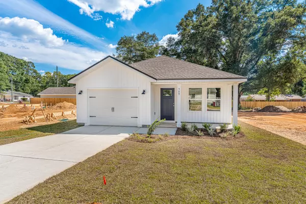 587 Brock Avenue, Crestview, FL 32539