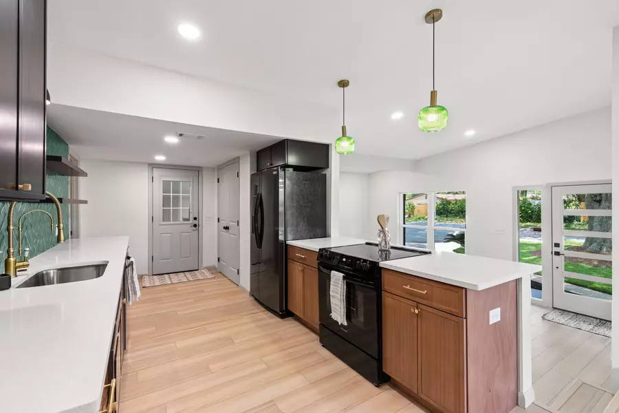 195 Marcia Drive, Mary Esther, FL 32569