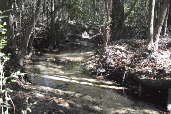 Crestview, FL 32539,2928 Aplin Road