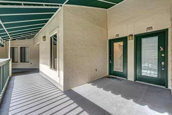 Niceville, FL 32578,208 Southlake Court