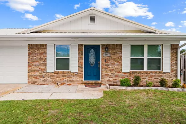 Panama City, FL 32404,209 S Mary Ella Avenue