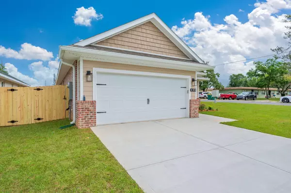 Fort Walton Beach, FL 32547,499 Apache Street