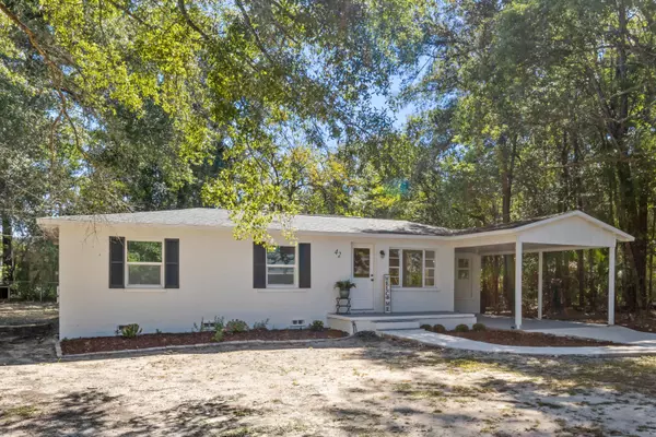 Defuniak Springs, FL 32435,42 Roosevelt Avenue