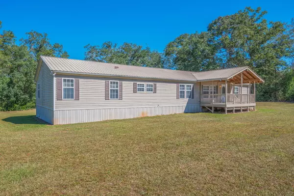 Ponce De Leon, FL 32455,305 Blue Pond Lane