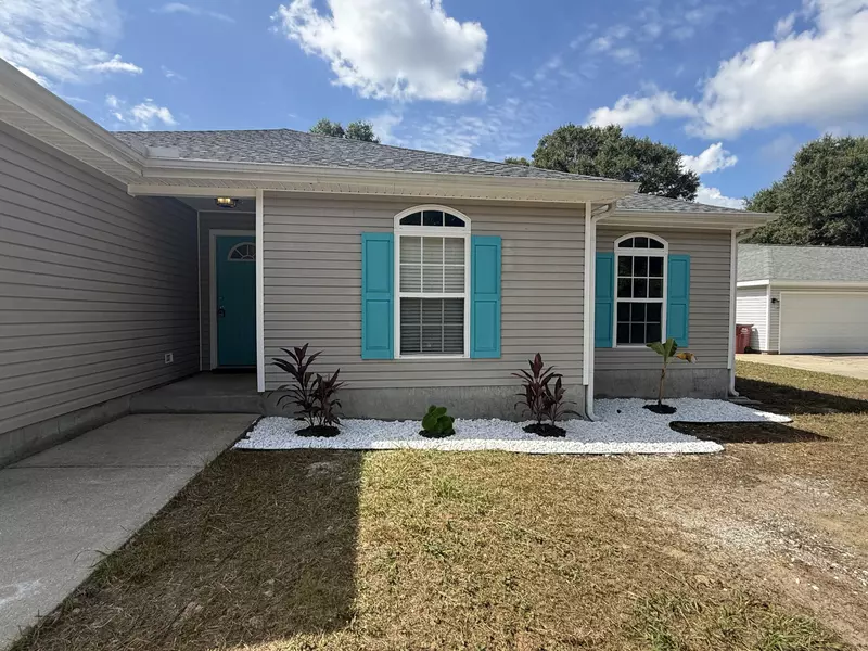 329 Strawbridge Drive, Crestview, FL 32539